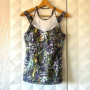 Lululemon Top Size 8 NWOT